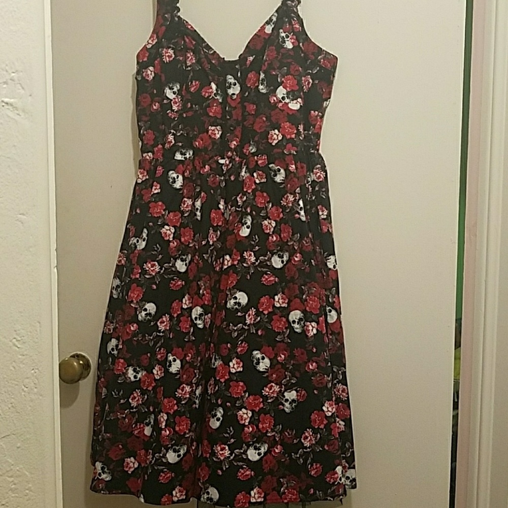 Hot Topic Sweetheart Fit and Flare Dress